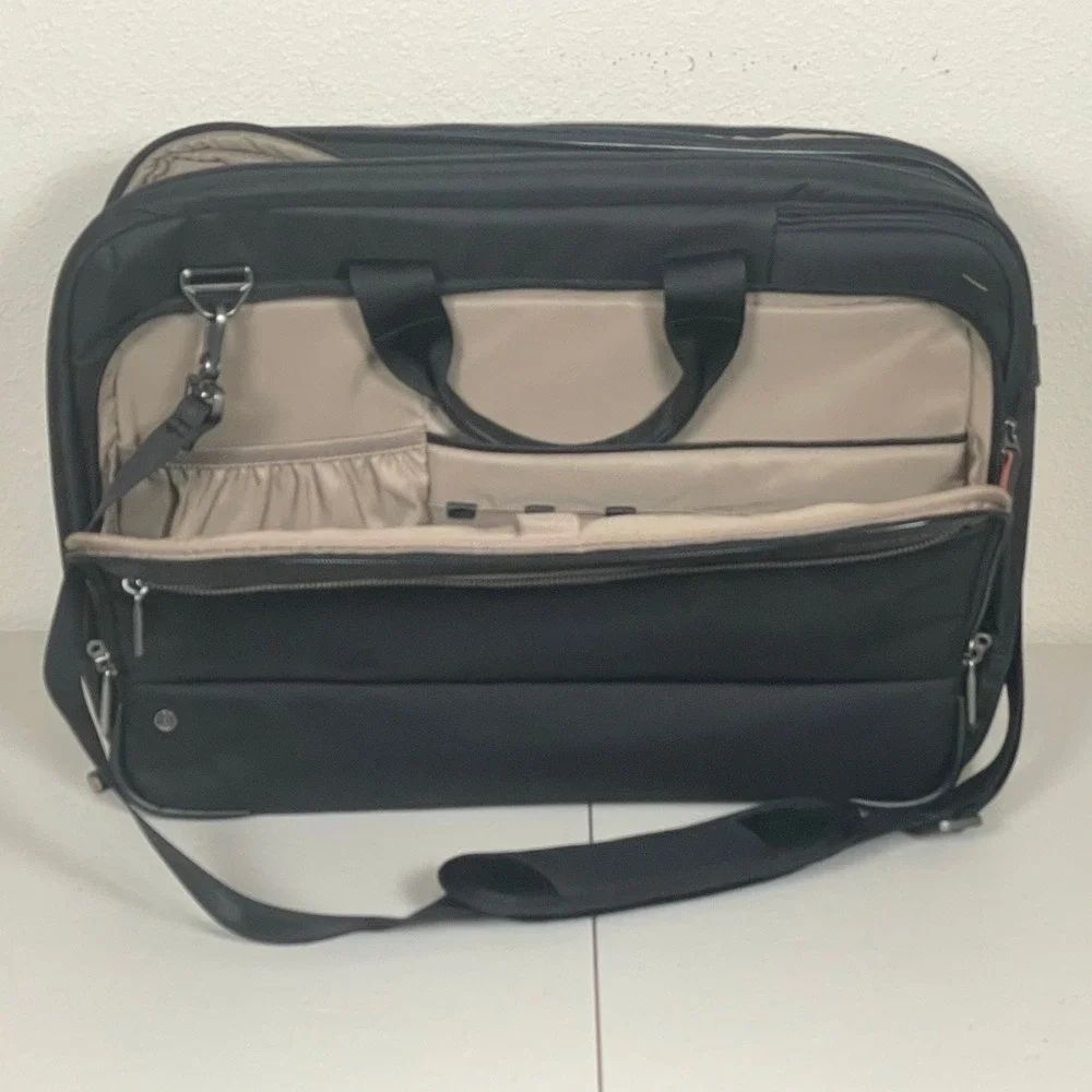 Briggs & Riley KB437X-4 EXPANDABLE Nylon Travel Brief‎ Case